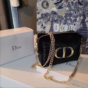 - ❤️- ❤️Dior makeup pouch with chain